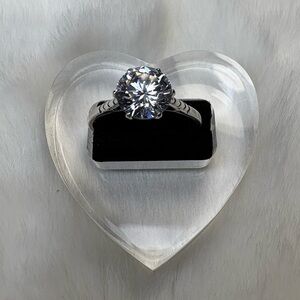925 Sterling Silver Solitaire Clear CZ Ring